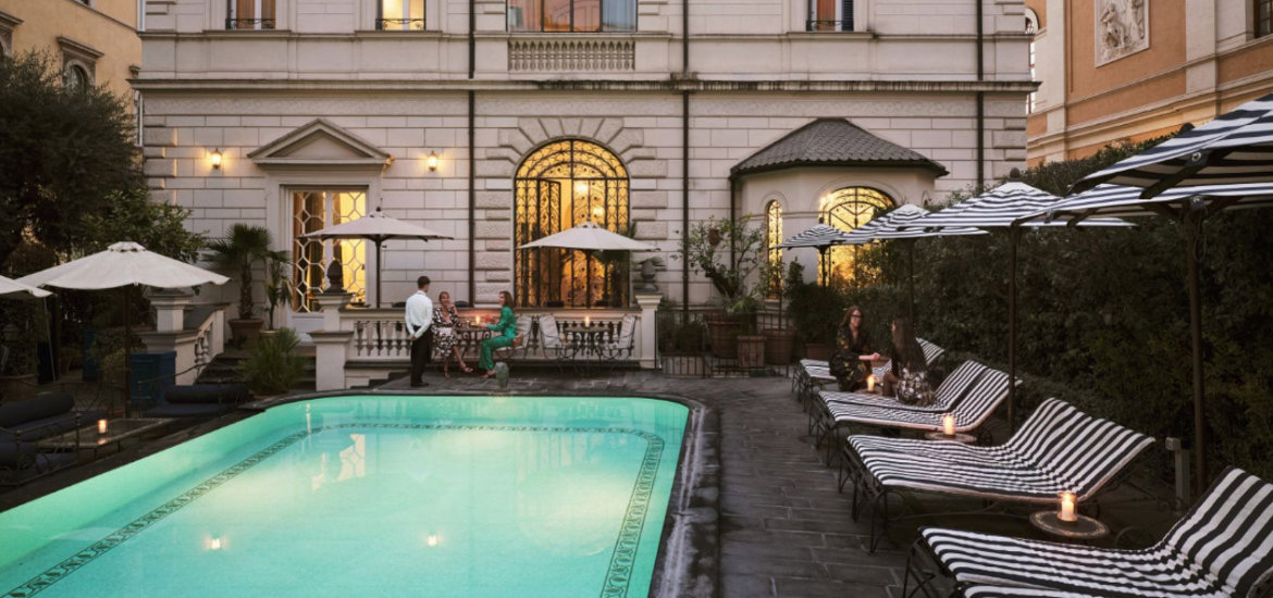 Hotels.com